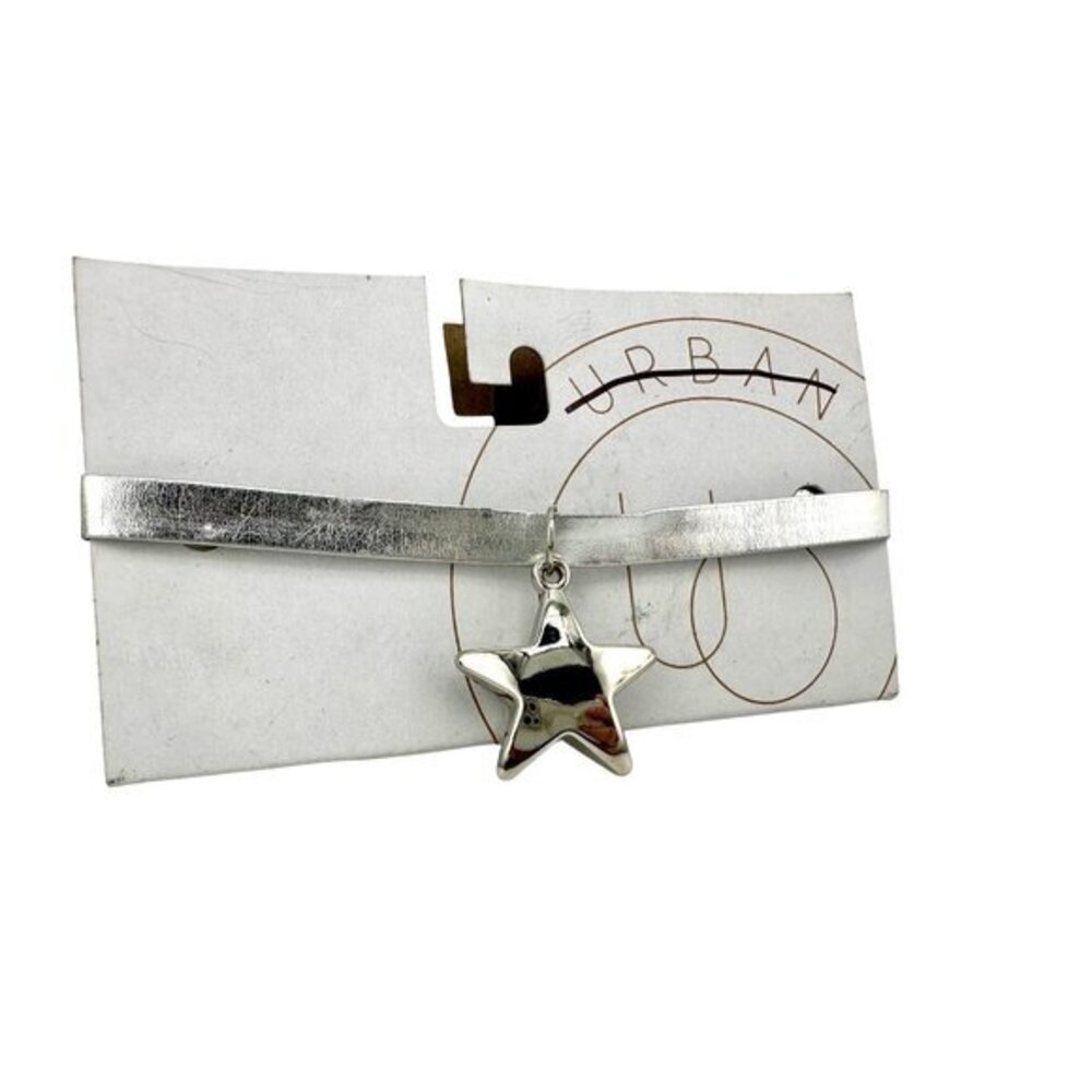 Urban Outfitters Silver Star Charm Choker Necklace With Adjustable Lobster Clasp